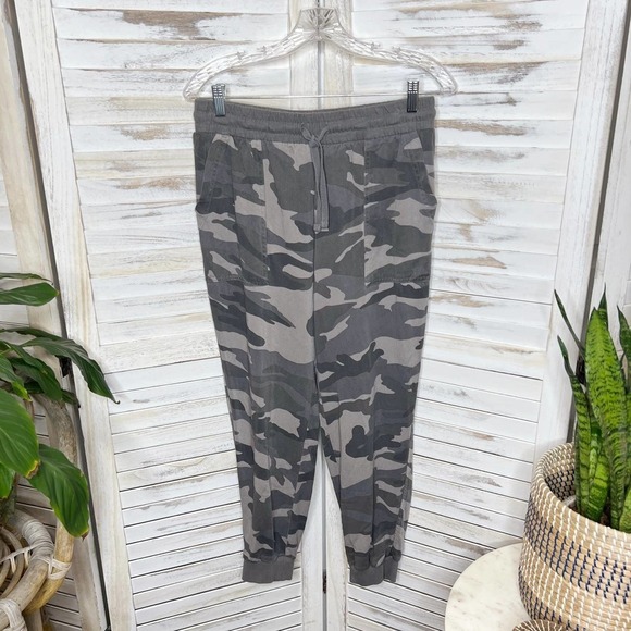 SPLENDID Women's Camo Camouflage Loose Fit Jogger Pants Drawstring Waist Gray S - Picture 2 of 12
